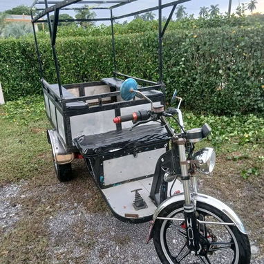 SE VENDE. EN 1700. UN REGALO  NO TIENE BATERÍAS PERO IGUAL ESTÁ EN MUY BUEN PRECIO. ESTÁ EN CANDELARIA. VERDADEROS INTER - 3/5