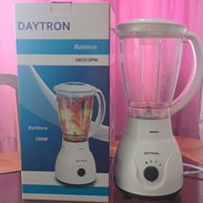 Batidora Daytron en su caja - Img 55757202
