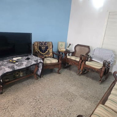 Venta de hermoso apartamento en edificio de microbrigada en el Vedado, cercano a las céntricas esquinas de 23 y 12 !!! - Img 108781011