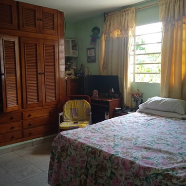*$18.000usd CON AJUSTE. En venta casa de placa, puerta de calle (2en una sin desglose) con garaje en San Miguel del Padr - Img 123675654