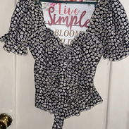 Blusa talla M - Img 57887437
