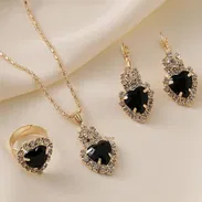 Conjunto de Pendientes, Collar y Anillo con Colgante de Corazón, Joyería Ligera para Mujeres - Img 53683299