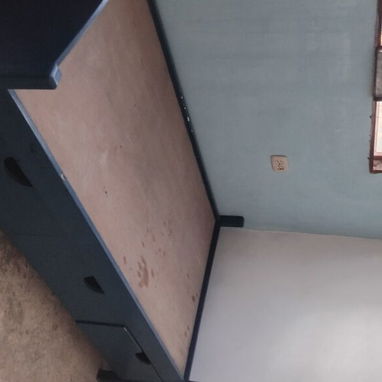 Venta de cama personal ( tiene 3 gavetas grandes) - 2/4