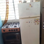 Combo de Refrigerador Haier y cocina de horno,de uso, pero en buen estado ambos equipos. Ver precio en la descripción. - Img 57842563