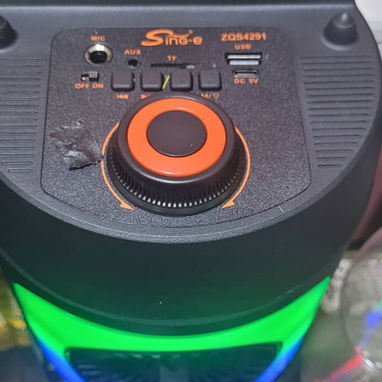 Bocina Bluetooth, Luces Led, Micrófono incluído. - Img 123470959