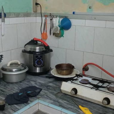 VENDO CASA EQUIPADA EN EL CERRO - 6/10
