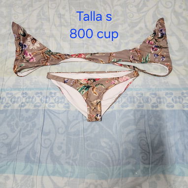 Trusas y trajes de baño - Img 115510442