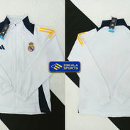 Chaqueta impermeable - Img 58079280