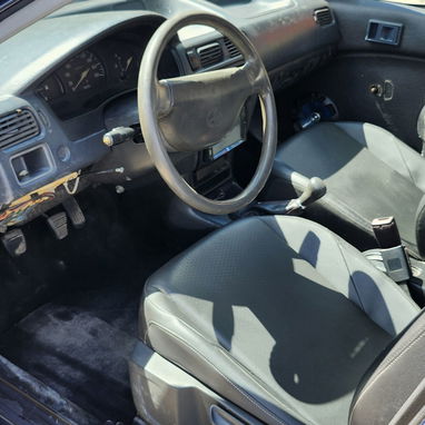 Se vende Toyota  tercen interesados llamar al número 54316996 - 6/7