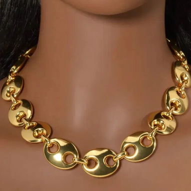 Gargantilla de cierre hebilla OT muy de moda para mujer con una cadena de cola de concha geométrica ancha. - Img 94143226