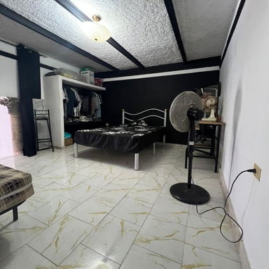 Venta de casa en la Habana Vieja - Img 124468581