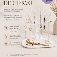 ‼️Organizador de joyas en forma de ciervo‼️ Precio: 5 usd Color: Blanco. Organizador de Joyas en Forma Ciervo, Soporte - Img 57709850