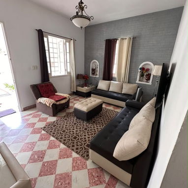 Casa independiente en Miramar - 6/10