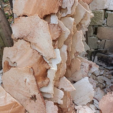 Enchape de jaimanita y laja para eliminar la humedad y remodelar su casa o negocio.llamame, tengo precios negociables. - Img 122223914