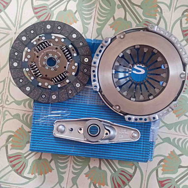 Kit de embrague o cloche marca Sachs Alemán para Skoda Fabia y VW Polo - Img 118612939
