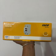 PROTECTOR DIGITAL DE VOLTAJE Y CORRIENTE SACO 240V – PROTECCIÓN INTELIGENTE PARA TODO TU HOGAR - Img 56213264