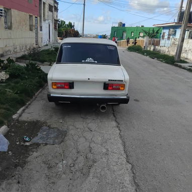 LADA 1600 - 2/7