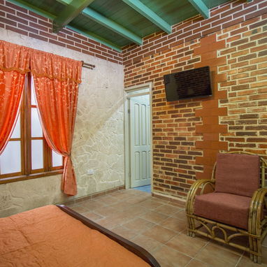 🏡 Casa con Piscina en Guanabo + Playa a 3 cuadras + 30 minutos del centro de la ciudad - Img 120840527
