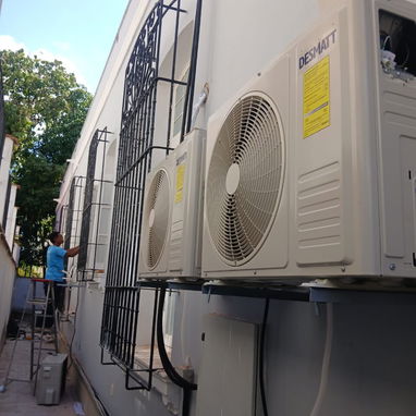 TÉCNICO DE REFRIGERACIÓN Y CLIMA - Img 127312033