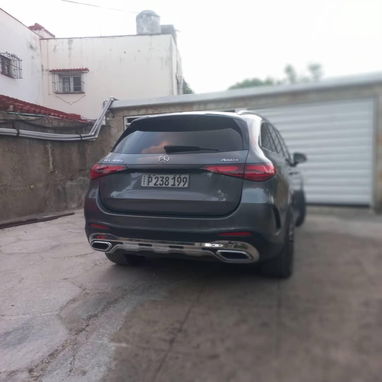 Mercedes Benz Híbrido GLCE año 2023 - Img 124034613