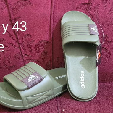 Chancletas disponibles. - 3/10