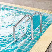 Escalera de piscina ✅️Acero inoxidable ✅️Nueva en caja ✅️Importada - Img 54691027
