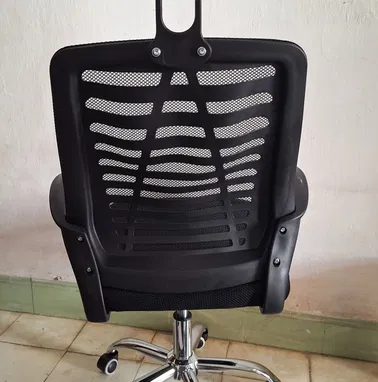 Sillas ejecutivas giratoria con reposacabezas para oficina y escritorio [NUEVA EN CAJA] Precio:💲85usd - Img 97748403
