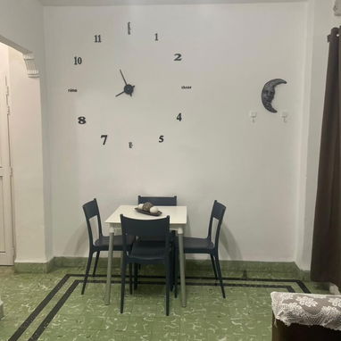 Apartamento en la calle mas céntrica del Vedado (calle 23)... completamente equipada (no se va la luz) - Img 119091070