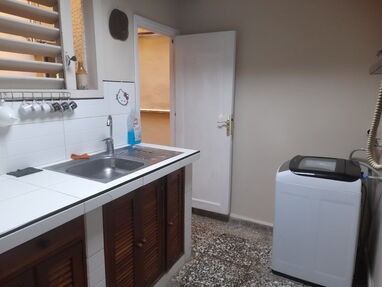 Apartamento  en Miramar bajos con garaje cerca del hotel Copa Habana con WiFi. - Img 57137161