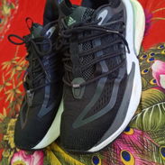 Tenis ADIDAS NUEVOS talla 42 - Img 57185849