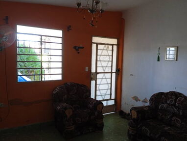 Casa tres plantas cerca del Ciro Frías Arroyo Naranjo - Img 63830424