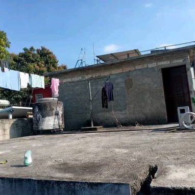 *$8500usd. En venta casa biplanta interior de un pasillo de 3 casas (todo independiente,  y cercado) en Mantilla,  Arroy - Img 117710044
