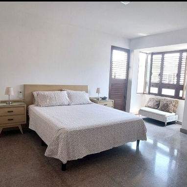 SE VENDE APARTAMENTO EN MIRAMAR - Img 122075750