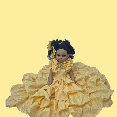 Muñeca vestida de Ginga Amarilla - 3/3