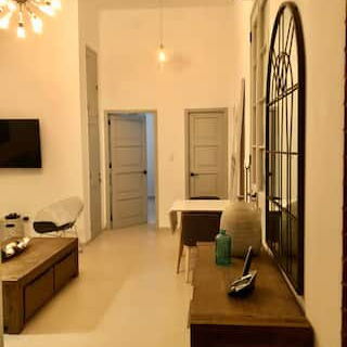 Casa en venta. Amplia y hermosa casa adosada. - Img 124225652