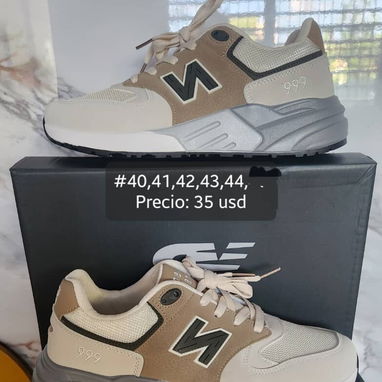 Tenis triple A - Img 123259356