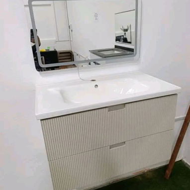 SE VENDE LAVAMANOS CON SU MUEBLE - Img 121980956