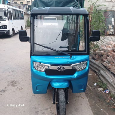 Se vende  triciclo de 2 meses de comprado - 2/4