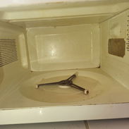 Microwave/microondas frigidaire solo teclado roto - Img 55876415
