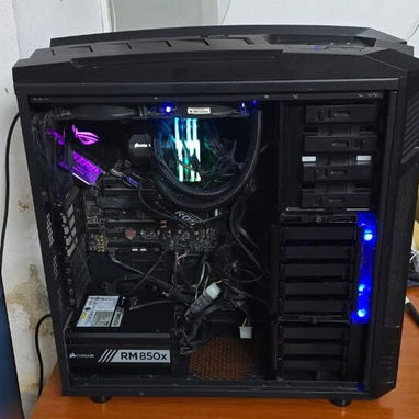 Chasis Full Tower: Rosewill NightHank 117 - $100 - 2/3