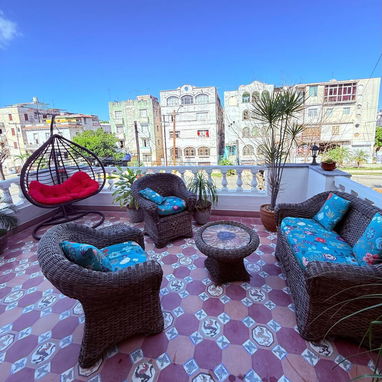 🏤⚡️Apartamento de renta con respaldo energético en el Vedado (3 habitaciones)/House for rent in Havana - 3/10