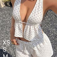 Conjunto de short y blusa de mujer - Img 55867878