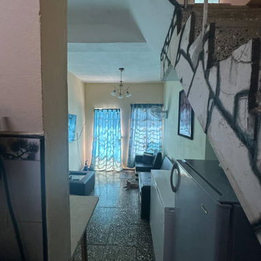 Vendo casa biplata en 10 de octubre - Img 119431703