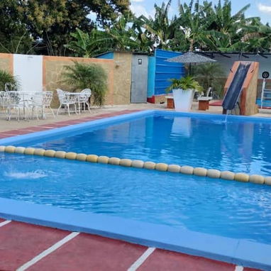 alquiler de piscina con inflables y billar - Img 121248319