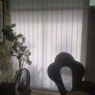 Cortinas verticales estilo americano - 4/5