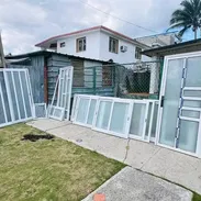 La casa del aluminio 170USD el metro cuadrado rebolico Trabajamos con marquetería negra y blanca original 💯💯💯 - Img 54801881
