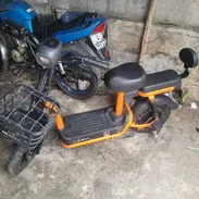 Vendo bicimoto sin batería en perfecto Estado Papeles en regla Me ajustó en el precio 350 usd 📲53808163 https://wa.me - Img 55982762