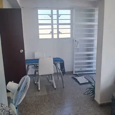 *102🏡APTO en Venta En Lawton,10 de Octubre*  👆🏽*Es un interior en planta alta. Al final del pasillo,placa libre*  🔐* - Img 122568641