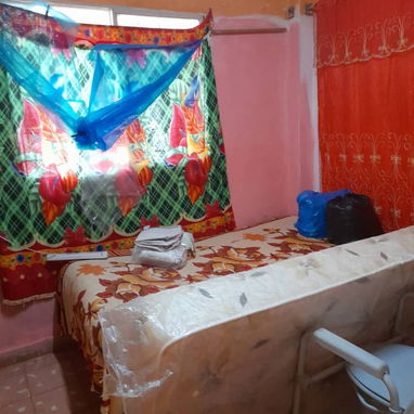 Vendo casa de 2 cuartos con frente a calle y placa libre. Boyeros. La Habana. - 8/10
