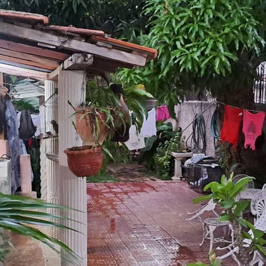 Casa de 2plantas en el Vedado - 3/10